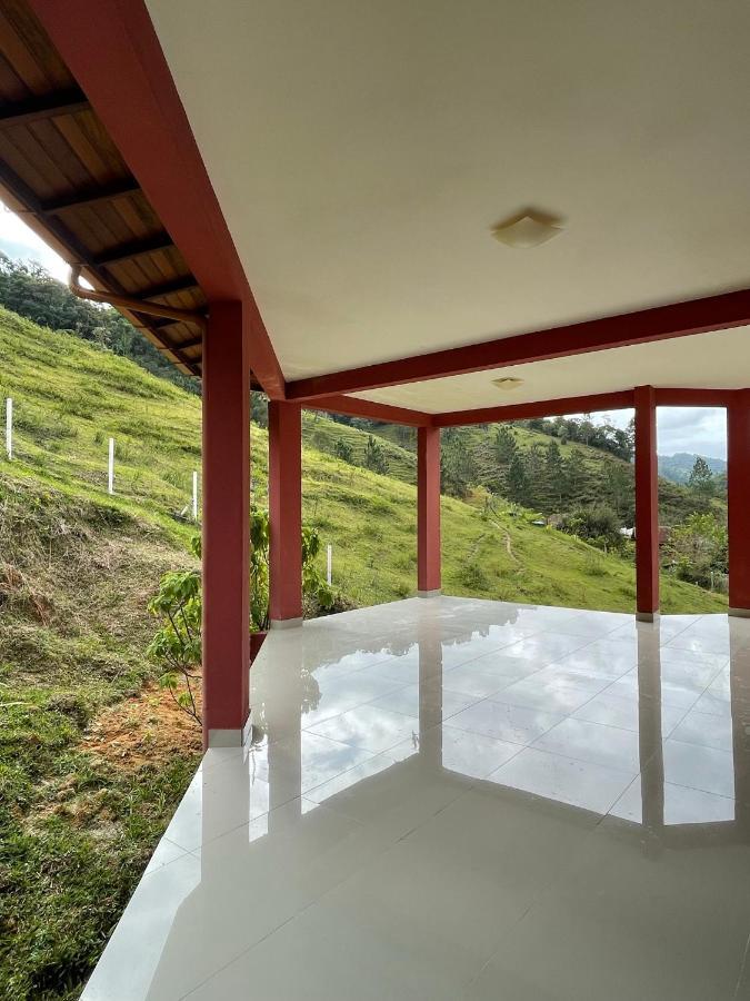 Ampla Casa De Campo - Afaven Aguas Mornas Eksteriør billede
